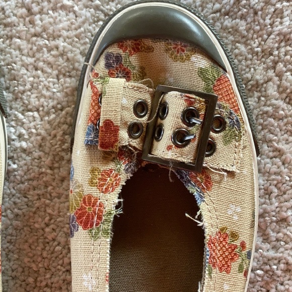 Nomad floral print canvas flats. - Picture 4 of 6